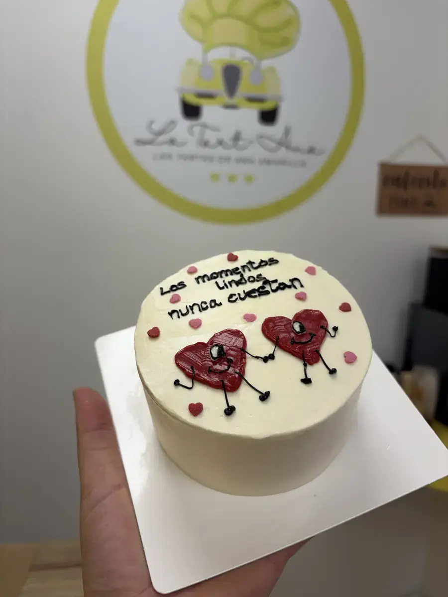 Tarta personalizada mini Bad Bunny artesanal Pinoso